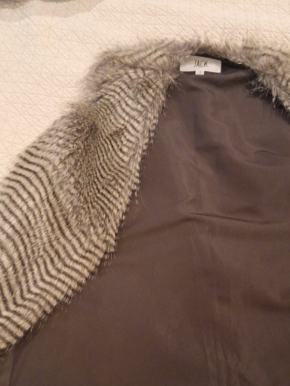 Jack by BB Dakota Faux Fur Striped Vest in Gray and dark Brown - Picture 3 of 8